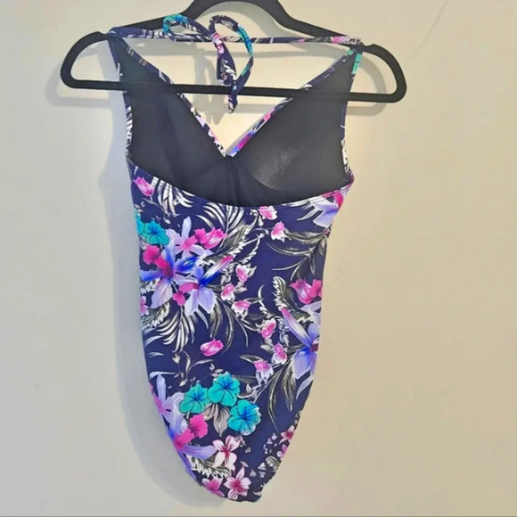 Moontide Floral Halter Top Bething Suit - Picture 2 of 6